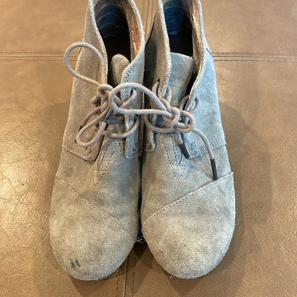 WOMENS COLETTE WEDGE ANKLE BOOT - TOMS 7.5 - Picture 2 of 5